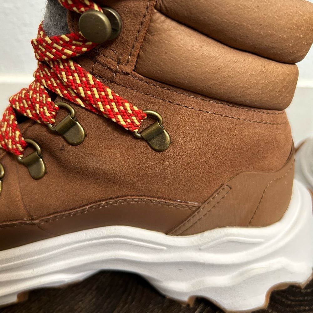 Sorel Kinetic Breakthru Conquest Waterproof in Velvet Tan - Picture 3 of 9
